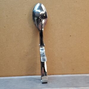 Pampered Chef Large Stainless Double Spoon Serving Tongs  2565